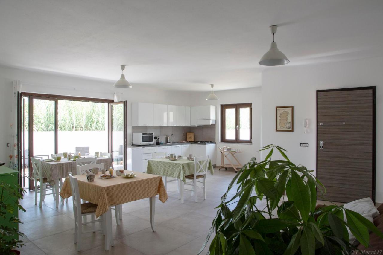 B&B Agata E Gli Altri Tortolì Exterior foto